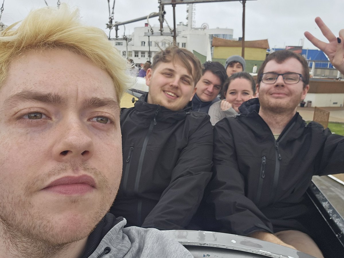 Yoshee007's tweet image. Heading back home after a much needed getaway with these absolute gems. Had an amazing time, my heart is so full ❤️