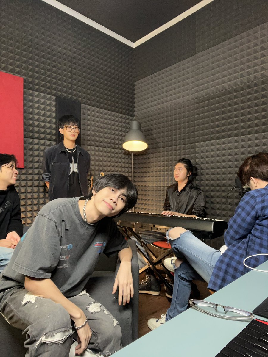 Sendyyy0_0's tweet photo. https://t.co/a6FRRO17Dl