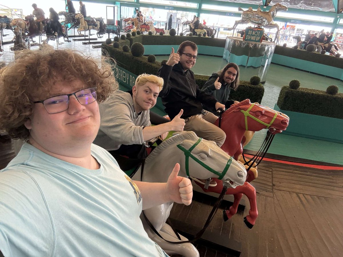 Yoshee007's tweet image. Heading back home after a much needed getaway with these absolute gems. Had an amazing time, my heart is so full ❤️