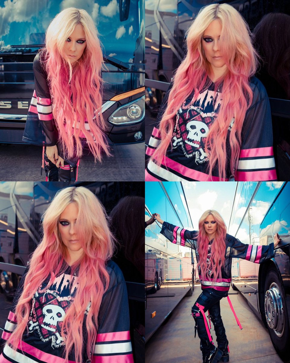 Access Avril tweet media