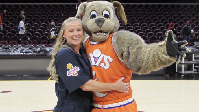 CavsMoondog's tweet photo. ๐Happy Birthday to this Legend. ๐ https://t.co/glrGTtLM4Z