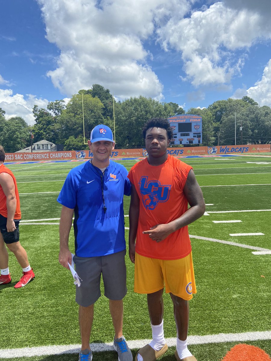 Blessed to receive my first offer from Louisiana Christian University💪🏾🧡<a href="/CoachBenMc19/">Ben McLaughlin</a> <a href="/coachbrock923/">Brock Matherne</a> <a href="/EASpartanFB/">East Ascension Football</a>