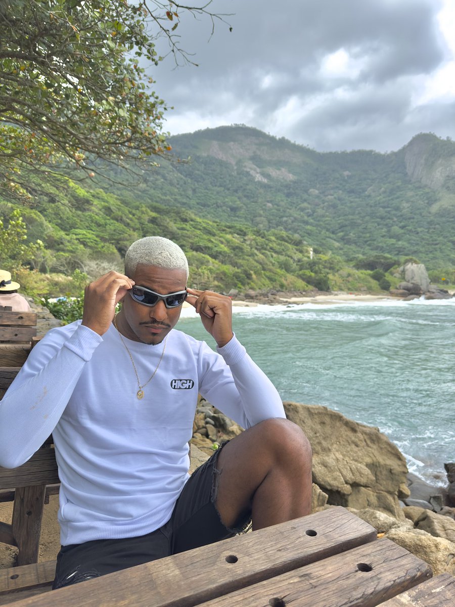 Eu já pedi em outros aniversários tudo q estou vivendo nesse, obg Deus 🙏🏾🤍