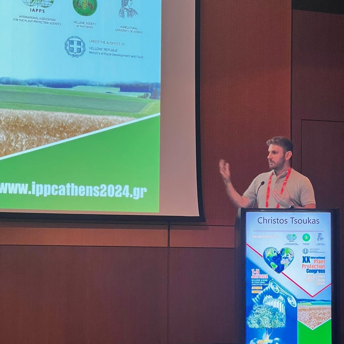Excited to present part of my #research at <a href="/plantpath_aua/">Phytopathology Lab, AUA (Greece)</a>, regarding thr development of #biocontrol strategies to mitigate infections by the trunk pathogen Phaeomoniella chlamydospora in grapevine nurseries at <a href="/ippcathens2024/">ippcathens2024</a>