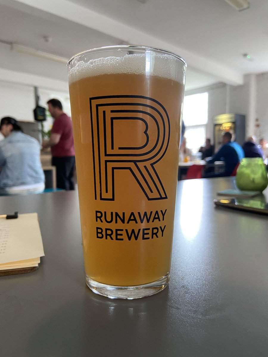 Great to finally get back to <a href="/RunawayBrewery/">The Runaway Brewery</a> and enjoy the taproom this afternoon🍺 Wonderful to see the place bustling with people enjoying the great beer and pizza. Keep up the great work folks! 🍻 🍕