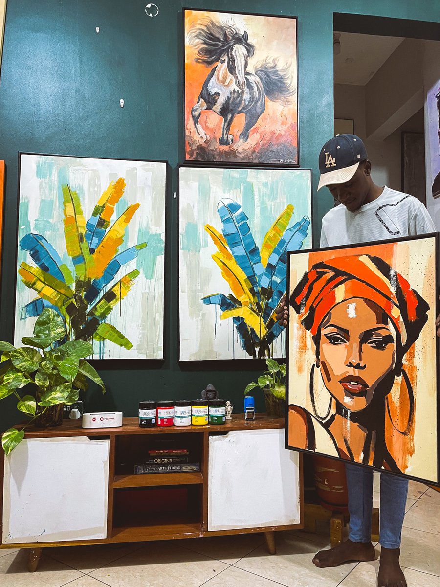 nias_nyalada's tweet photo. Studio by Night https://t.co/maWlaCoMrp