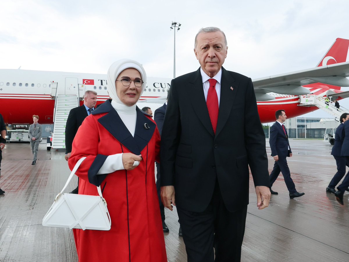 Cumhurbaşkanımız <a href="/RTErdogan/">Recep Tayyip Erdoğan</a>, Türkiye A Millî Futbol Takımı ile Hollanda Millî Takımı arasında oynanacak 2024 Avrupa Futbol Şampiyonası (EURO 2024) çeyrek final mücadelesini izlemek üzere gittiği Almanya’nın başkenti Berlin’e ulaştı.