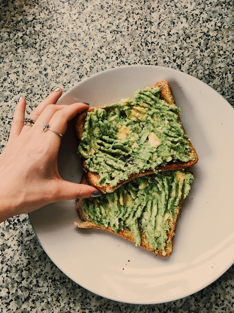 HappyKitc's tweet image. Classic Avocado Toast: Spread mashed avocado on whole-grain toast. Sprinkle with sea salt and red pepper flakes for a delicious snack or breakfast!  #AvocadoToast #HealthyBreakfast #QuickSnack #SimpleRecipes #HealthyEating #WholeGrainToast #AvocadoLove #EasyRecipe #NutritiousFood