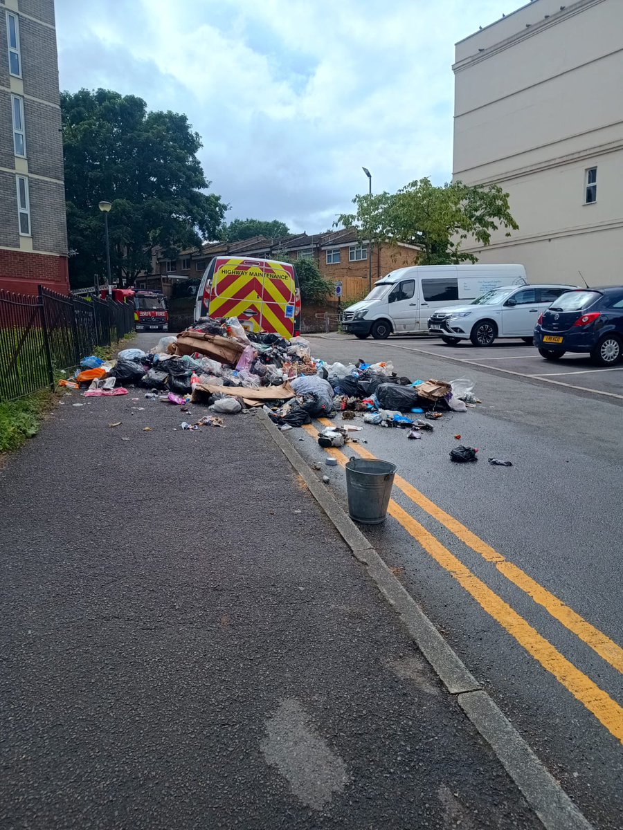 This waste needed to be emptied by our firefighters after it caught alight in a bin lorry in #Woolwich 🔥 

The cause? A crushed lithium battery which exploded 🔋 

Please don't bin your batteries and electrical products - make sure to always recycle batteries separately ♻️