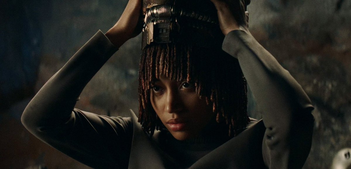 Star Wars Holocron tweet media