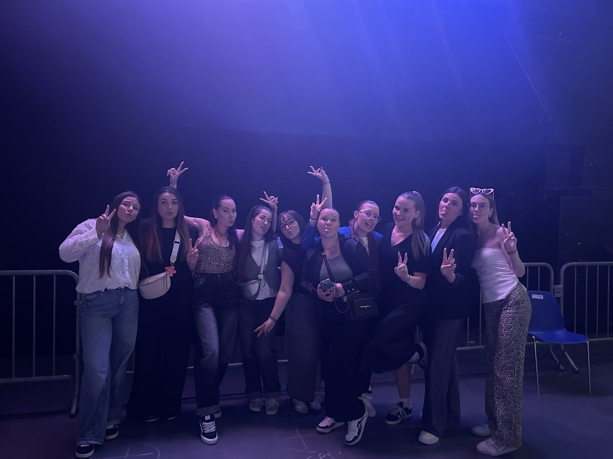 laorautz's tweet image. merci la star academy ⭐️🩷 #Staracademy #starac