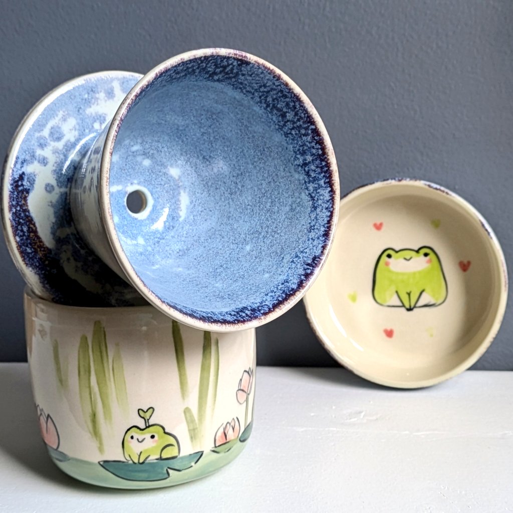 「These are the two pour over sets I made 」|Kness 🐬のイラスト