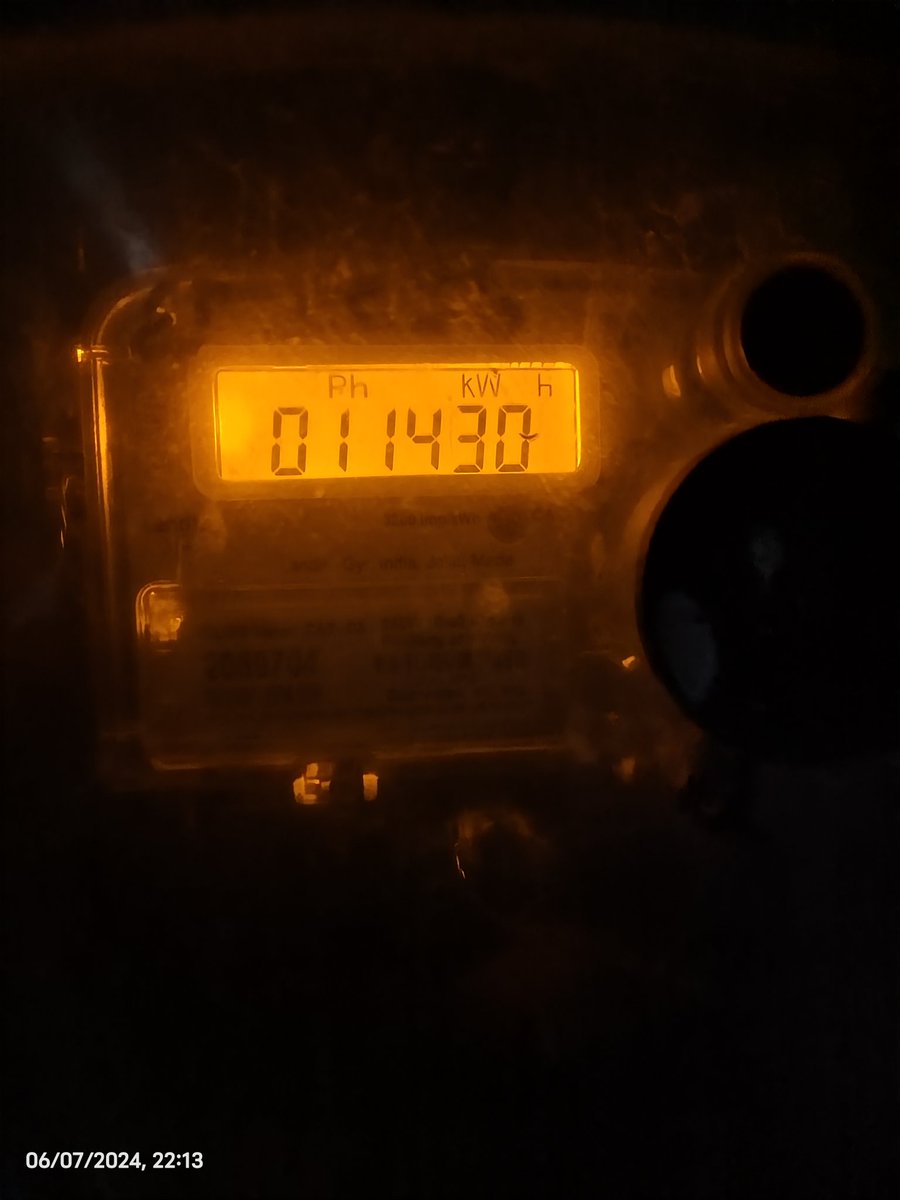 BoloRohit's tweet photo. @UPPCLLKO @mduppcl @CMOfficeUP @EMofficeUP @aksharmaBharat @ChairmanUppcl @UPPCLLKO 

Meter reader is doing work from home and generating bill without visiting meter.

my meter is showing 11430 reading but bill shows 12050 units.

please correcty bill.
please find meter photo of today. https://t.co/zpxWQX2RzW