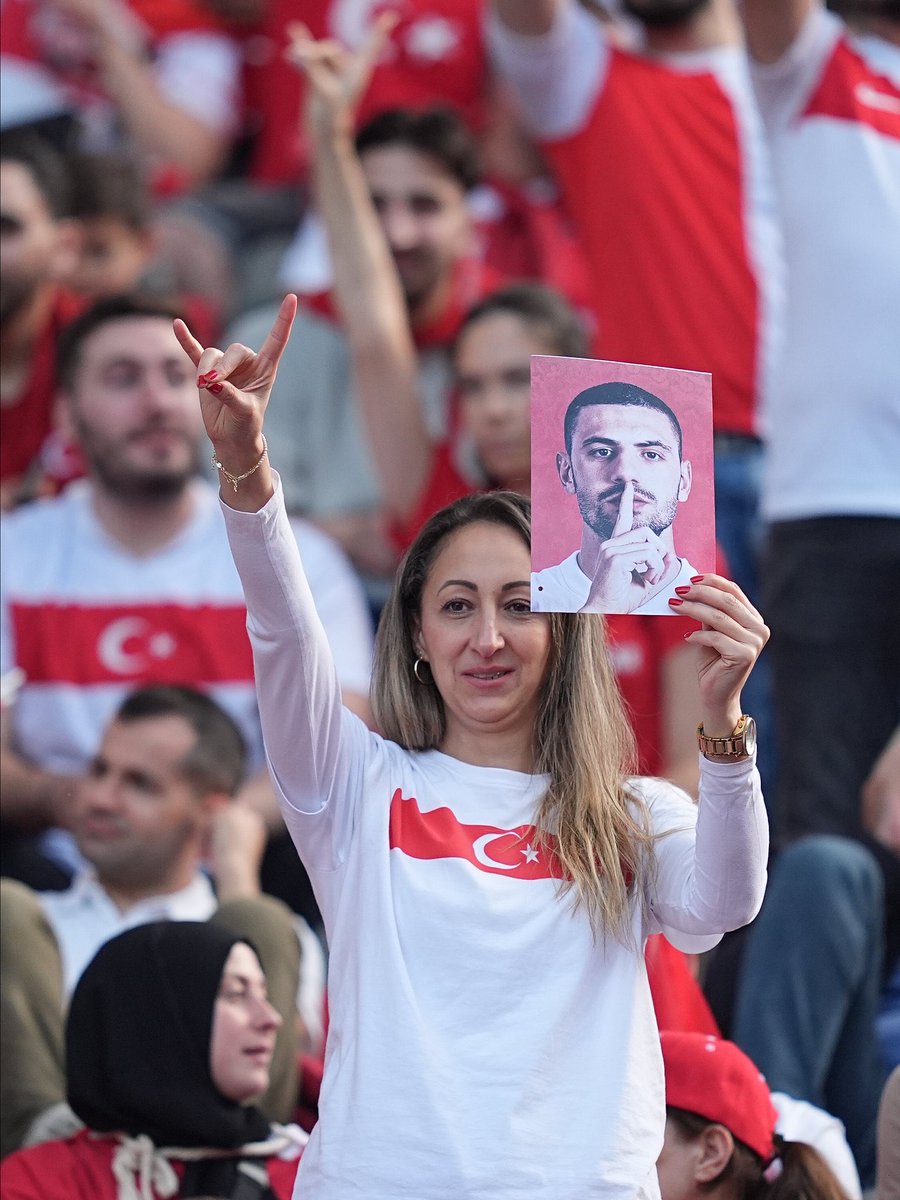BOZKURT TÜRK'ÜN SEMBOLÜDÜR!
