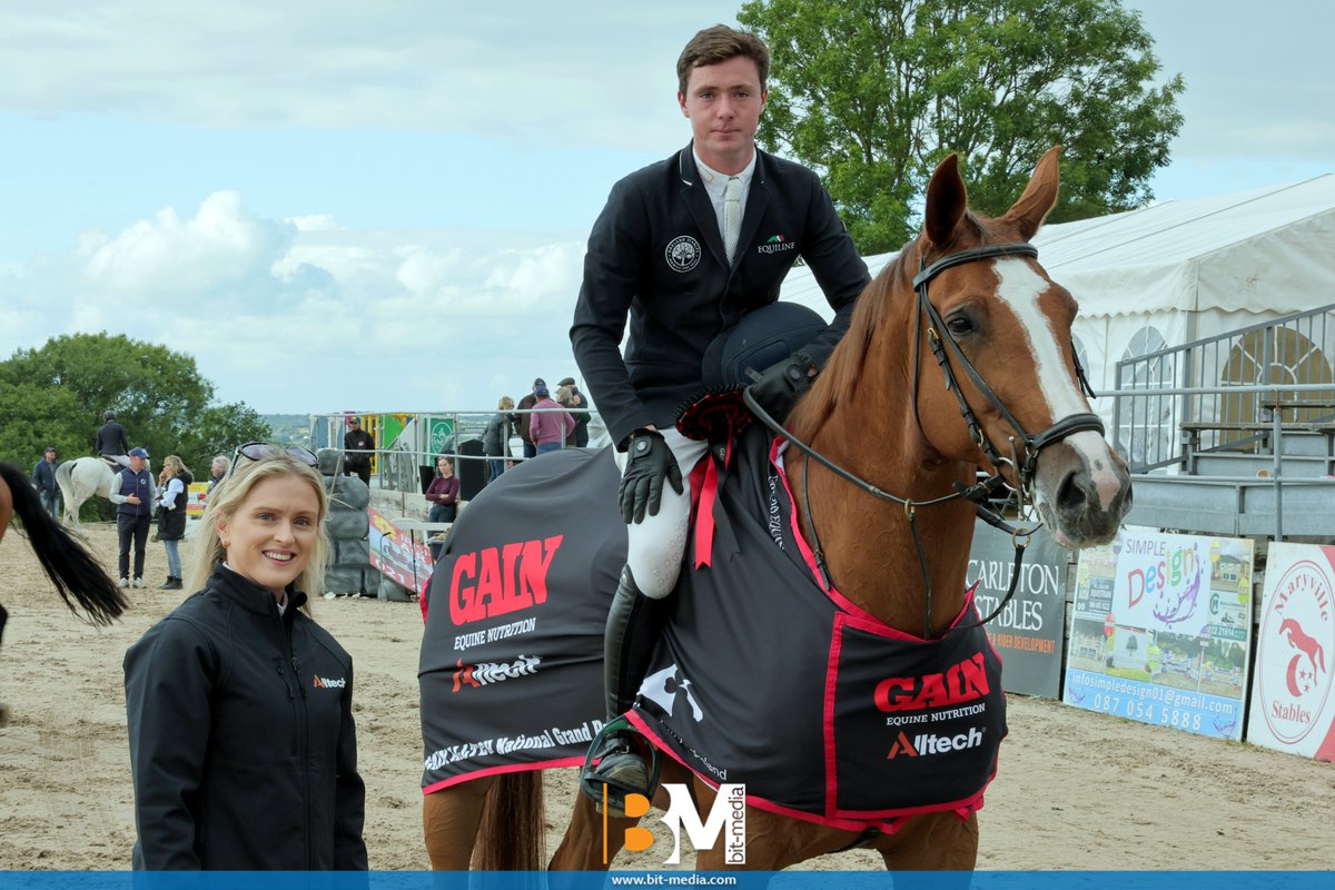 Francis Derwin continued his domination of the <a href="/GAINEquine/">GAIN Equine Nutrition</a> / <a href="/Alltech/">Alltech</a> National Grand Prix <a href="/ShowjumpingIrl/">ShowjumpingIreland</a> series by winning the Maryville Stables leg in Co. Cork with Parvati Aeg.
Pictured with Sarah Maher, Regional Manager, Alltech Ireland. Result: sjilive.ie/results/122226…