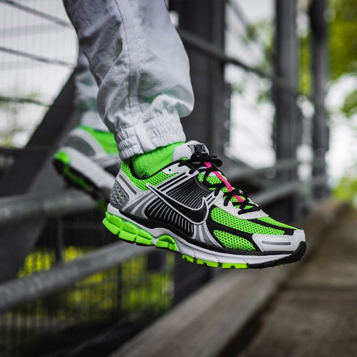 grey and lime green 5s