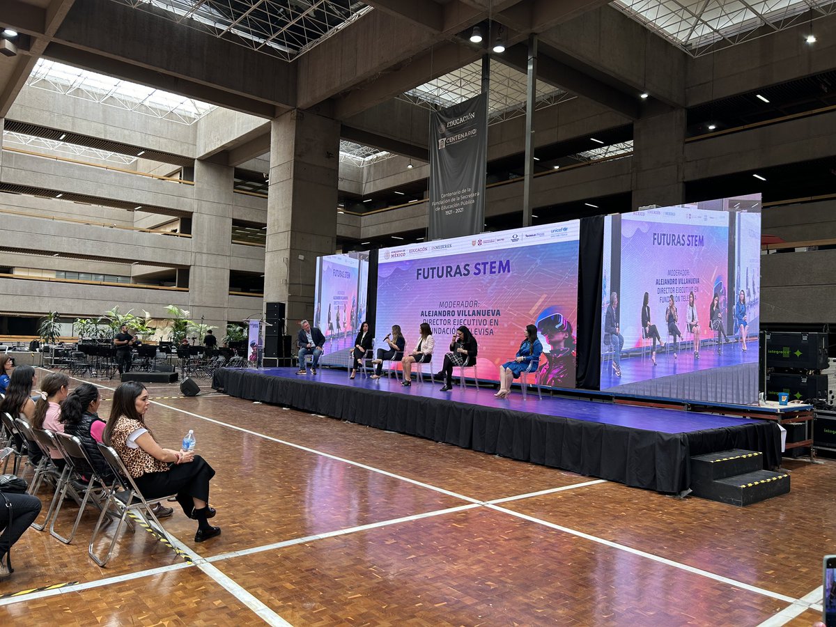 KarlozDuarte's tweet photo. Muy interesante el evento #FuturasSTEM organizado por la @SEP_mx para promover el desarrollo de habilidades #STEM en niñas y adolescentes en todo el país
Desde luego, el espacio es una herramienta importante para lograr este objetivo https://t.co/XNagmqOB1K
