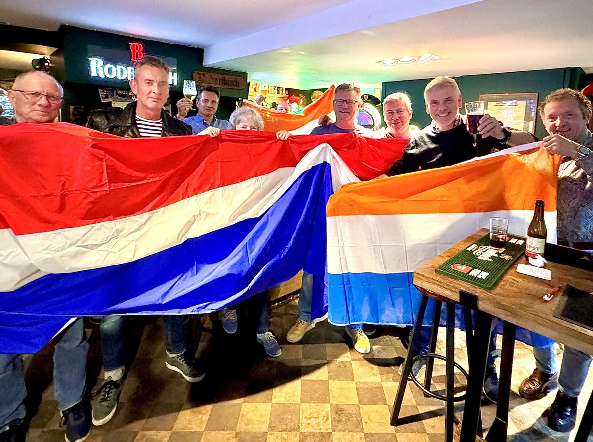 We zijn in #Antwerpen helemaal klaar voor #Nederland - #Turkije… We spelen de Turken letterlijk en figuurlijk naar huis want die horen in #Europa niet thuis! #NEDTUR