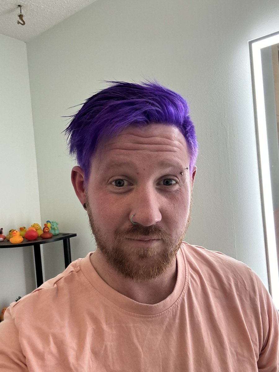 MaxHushagen's tweet photo. Purple has faded out now it’s time for green https://t.co/qBXi1GUxgj