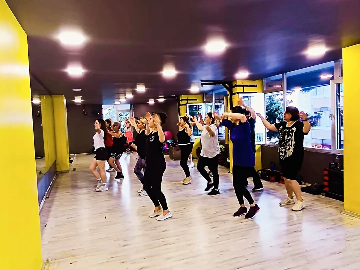 yapdernegi's tweet photo. @blackfitadana ile @yapdernegi ve @2013ckhd iş birliğinde yapılan “SPORLA GÜÇLENEN KADINLAR” programının ilk gününde zumba seansları 2 grup olarak gerçekleştirildi.

#sporlagüçlenenkadınlar #spordaeşitlik #spordabizdevarız
#balckfitadana #yapdernegi #2013ckhd #yaparttırpaylaş https://t.co/lIVXoD9LaD