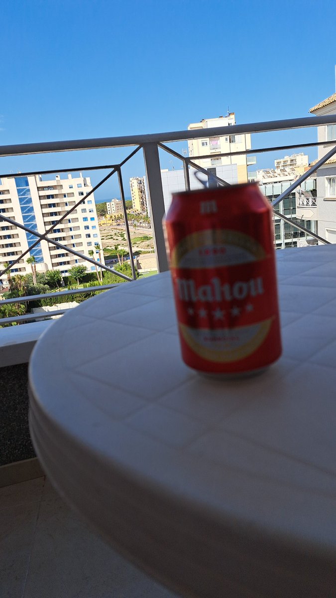 Elliot Drake tweet media