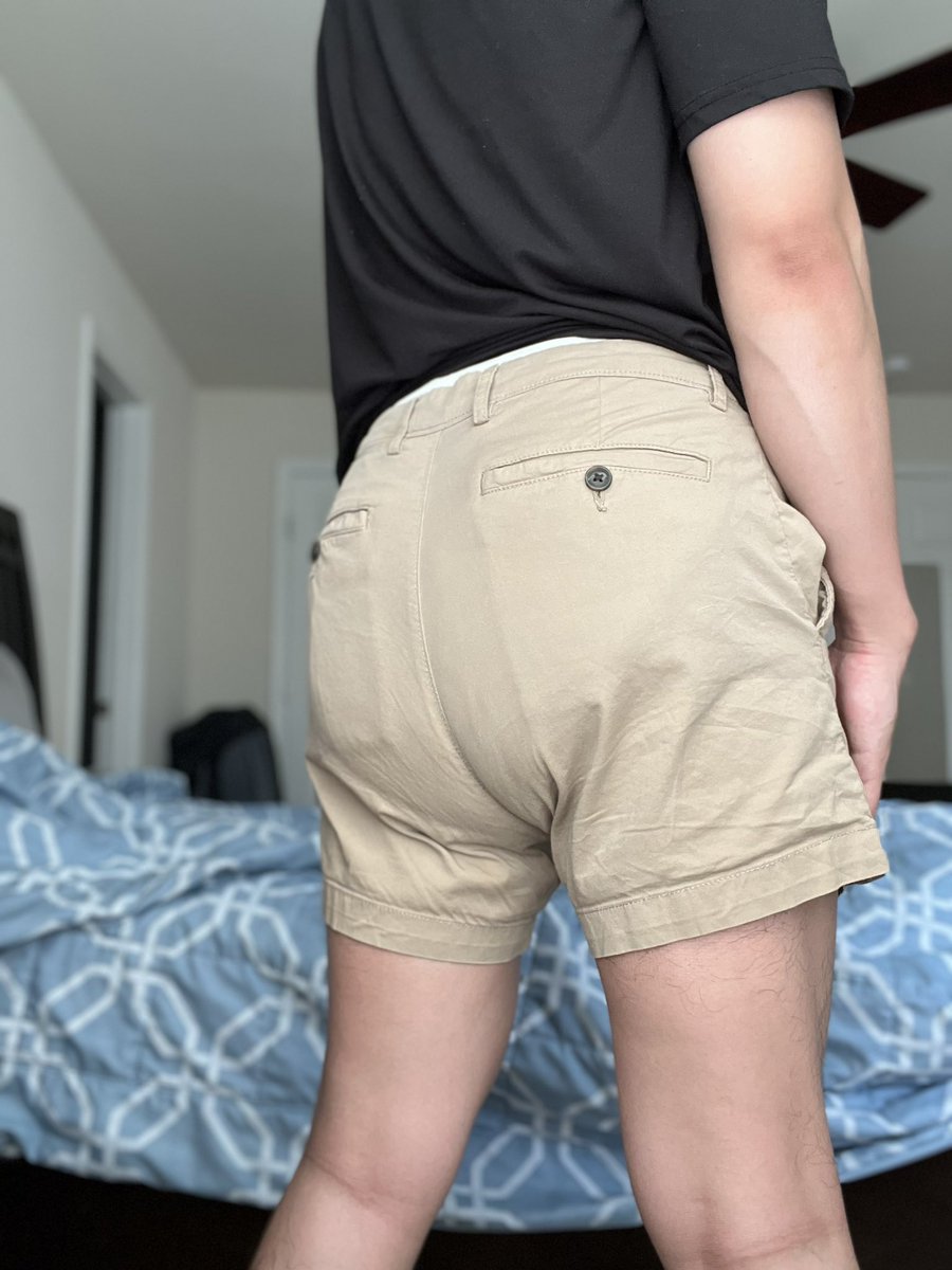 diaperboyva's tweet photo. My soggy diaper was bursting out of my shorts today https://t.co/rToGMAu18x
