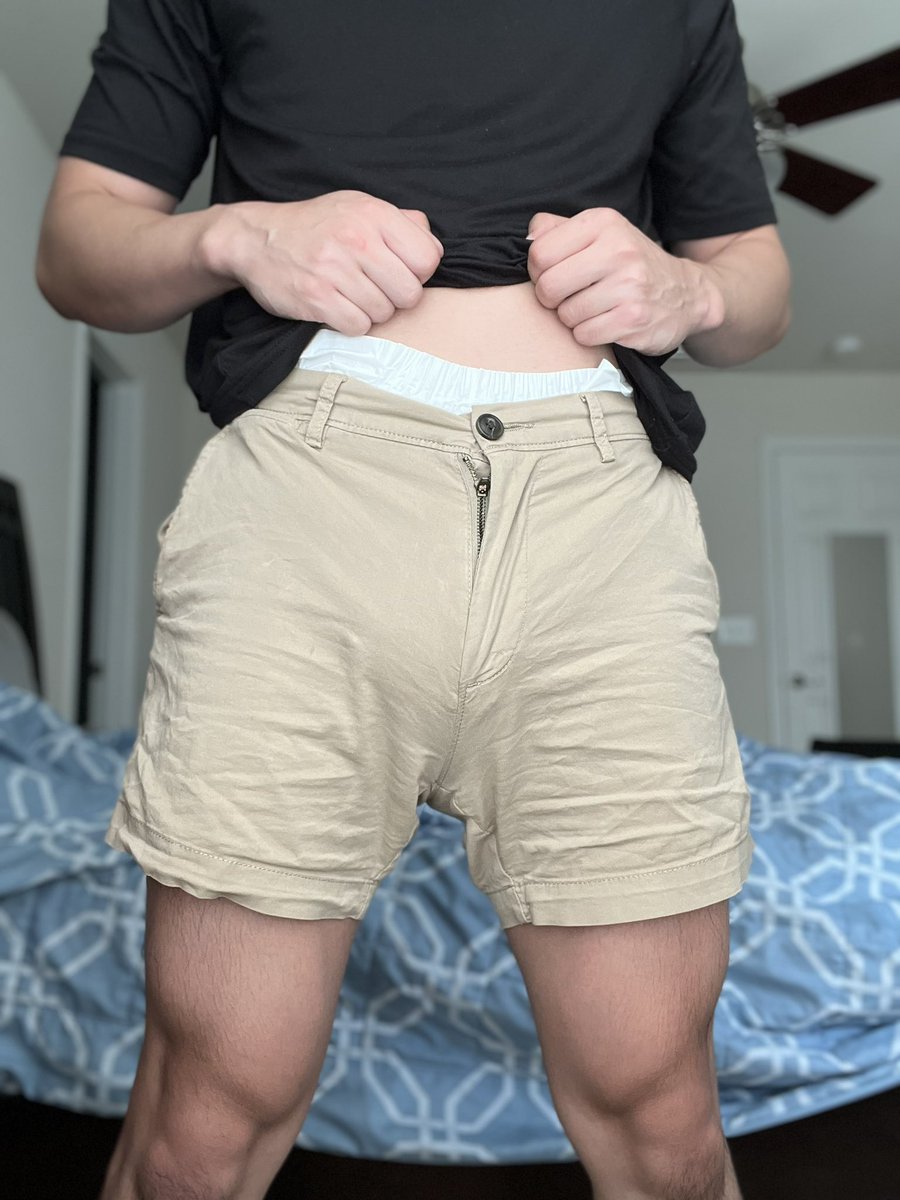 diaperboyva's tweet photo. My soggy diaper was bursting out of my shorts today https://t.co/rToGMAu18x