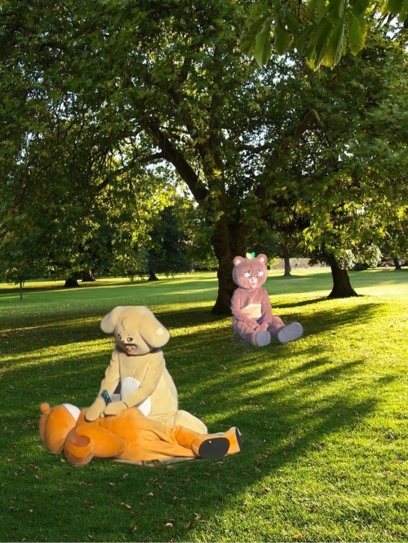 thisworldz's tweet image. went to the park for a walk and i saw this