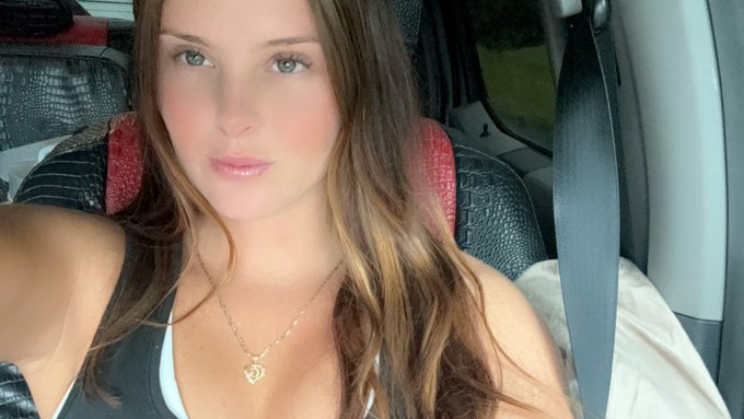 I hope y&rsquo;all have a good Saturday ❤️❤️ https://t.co/MQfluNhRys