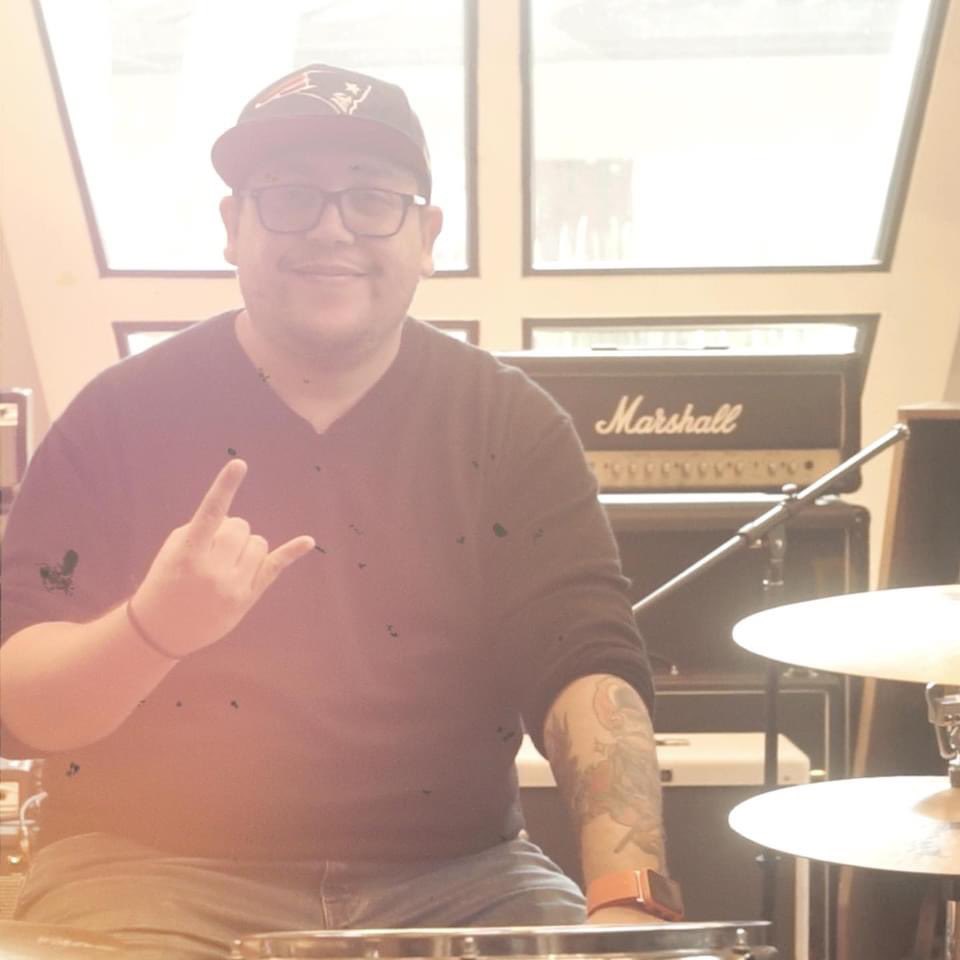 Posamos y nos pasmamos grabando ¡Que emoción que escuchen lo nuevo!
.
.
Fotos <a href="/ManuelCansecoMx/">Manuel Canseco</a>