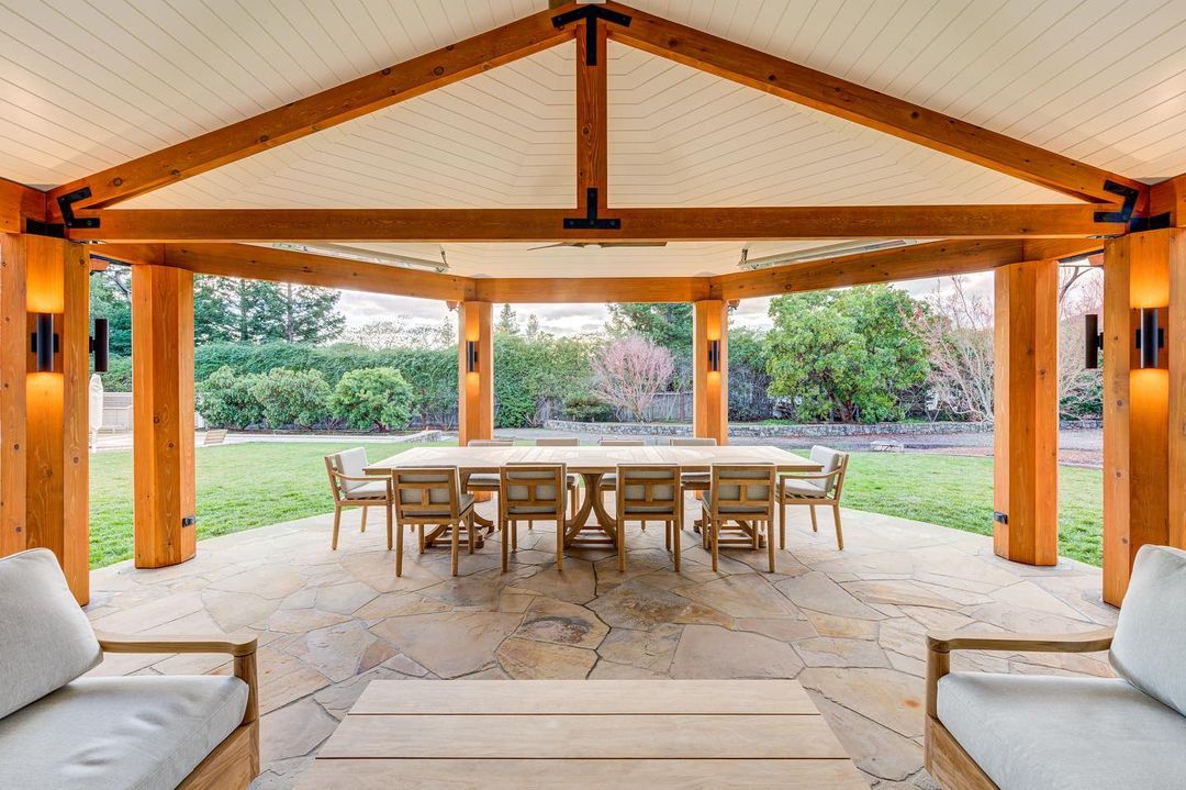 DottoCompany's tweet photo. This project has become an enjoyable, crowd favorite for the Dotto Team with its extensive alignments, woodwork, unique style, and design.
Nestled in the roots of wine country, this project added to the existing home and redefined outdoor living. https://t.co/jQfN5qSvjc
