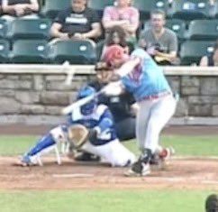 florence_yalls's tweet image. Hrustich sends a rocket 🚀 off the CF wall and brings Reeves home. Let’s go baby!

B3
NY | 4
Y’alls | 3