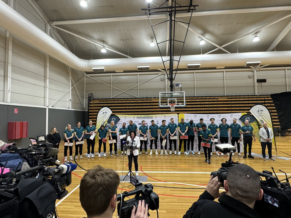 State Sport Centres (@statesportcent) on Twitter photo Not your usual Sunday morning at MSAC…
Delighted to be able to host the <a href="/AUSOlympicTeam/">AUS Olympic Team</a> and their announcement of the Boomers and Opals teams for #Paris2024. Not your usual Sunday morning at MSAC…
Delighted to be able to host the <a href="/AUSOlympicTeam/">AUS Olympic Team</a> and their announcement of the Boomers and Opals teams for #Paris2024.