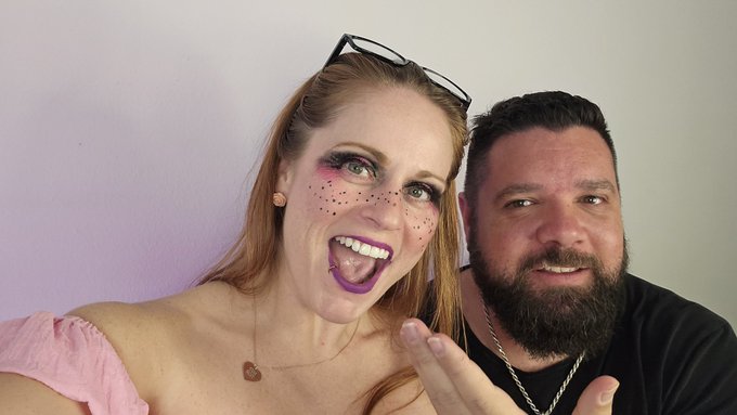 Sir transforms me w his makeup skills, only to destroy it w his throbbing cock. Face fucked &amp; ravaged<a href="/tag/fchalloween21"class="tags"><span>#fchalloween21</span></a>