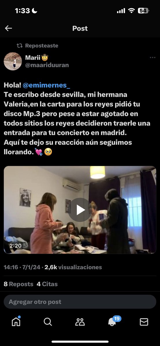 maariduuran's tweet photo. Holiiii!  @emimernes_  gustaría intentar que vieras a una niña cumplir su sueño.
Hace 6 meses los reyes nos trajeron a toda la familia entradas para verte en madrid (somos de sevilla) una cosa que Valeria no se esperaba.
Hoy 6 meses después Valeria ha podido cumplir su sueño!🩷🩷 https://t.co/YlWJGUbWVV
