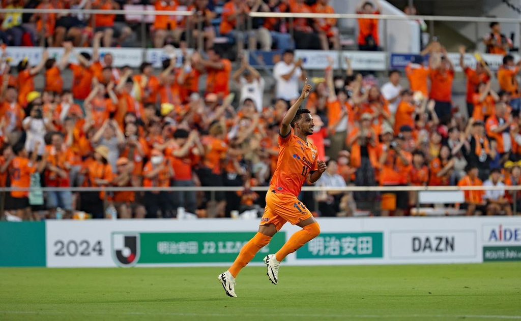 olucasbraga's tweet photo. すべてのサポートに感謝します ⚽️🍊 https://t.co/myNzyybf16