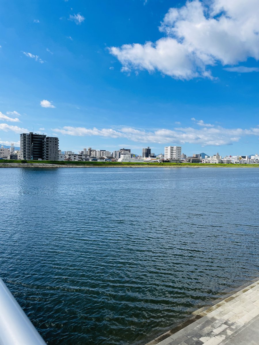 今日は試験日。
一日頭に汗かいてきます👍

…しかし毎度ながら晴れ男がすぎますね💦