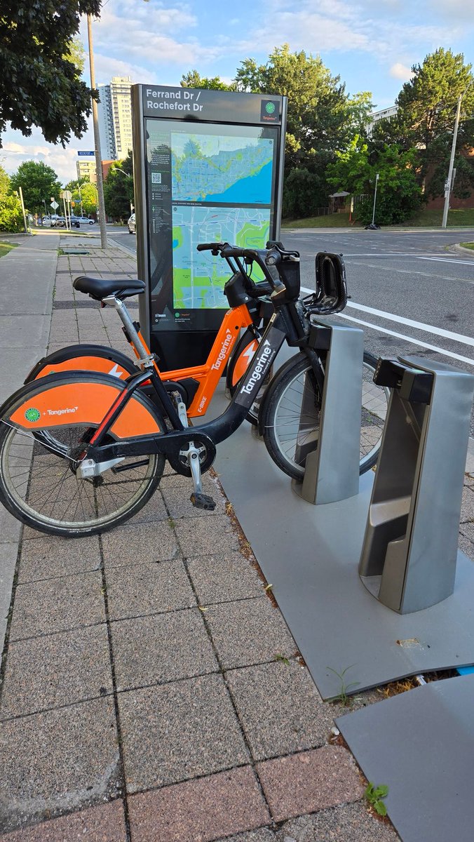 And bike share available on Ferrand Drive #FlemingdonPark #DonMills #bikeshare #Toronto