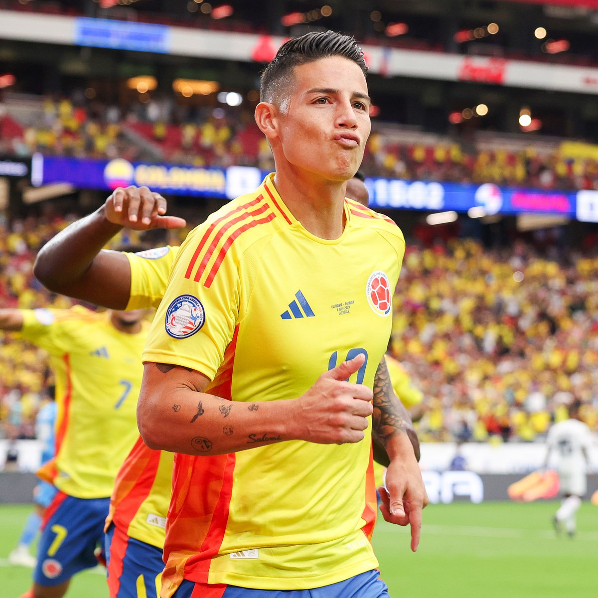 brfootball's tweet photo. ⚽ 1 goal
🎁 5 assists
🌟 4/4 MOTM

James Rodriguez is balling out at Copa América 2024 💫 https://t.co/1Uim2WWFg5