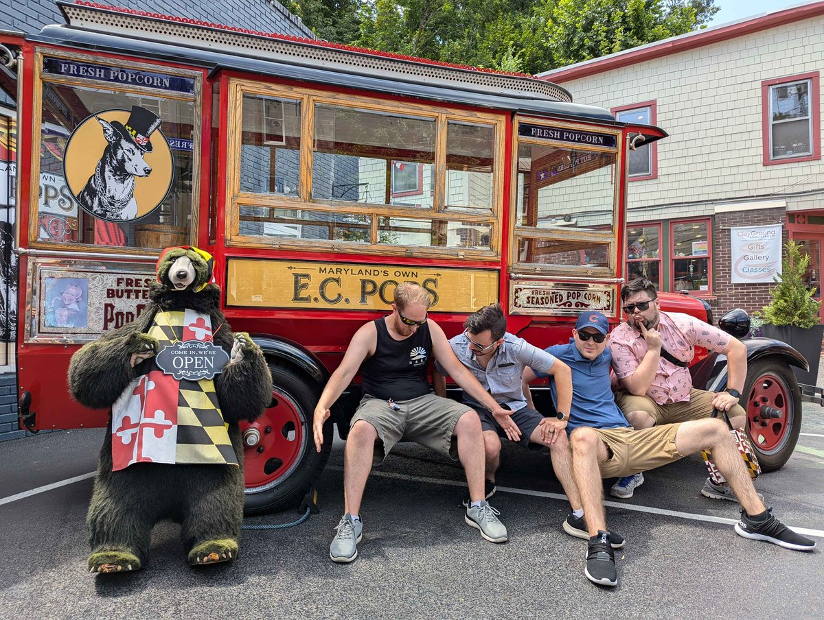 Shakacon1's tweet image. Da 4nd of August is my favorite Gala.