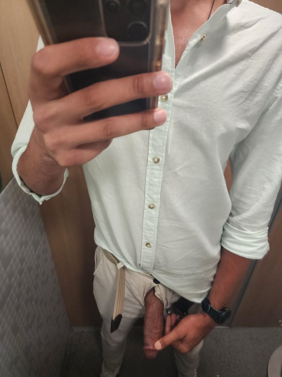 tragicmagic31's tweet photo. And again on the train https://t.co/zkWzVD86bv