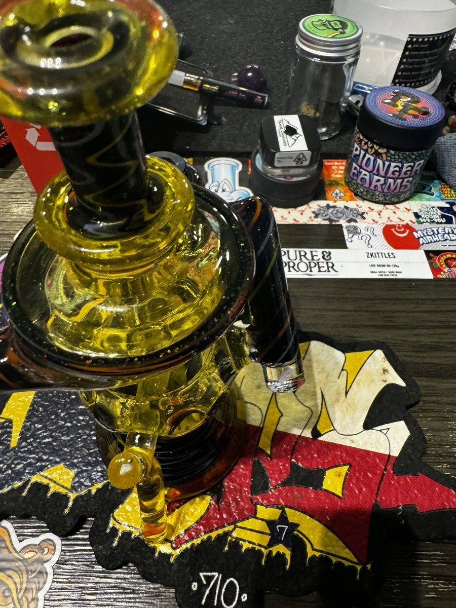 robert sonora (@trapinterps) on Twitter photo 