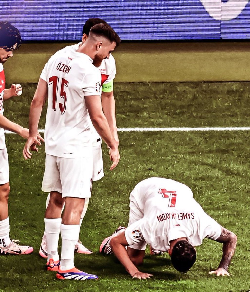Buna da ceza verin @EURO2024  

Aslanım Samet 🇹🇷🇹🇷🤟