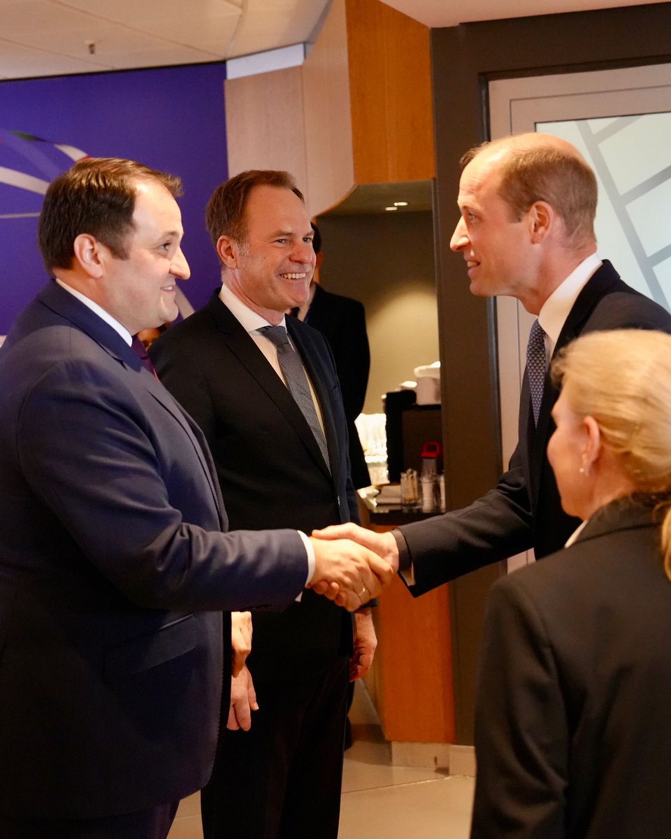 Nathanael Liminski (@n_liminski) on Twitter photo Welcome to NRW, Your Royal Highness! Es war mir eine besondere Ehre und Freude, heute Abend Prinz William <a href="/KensingtonRoyal/">The Prince and Princess of Wales</a> in <a href="/Duesseldorf/">Stadt Düsseldorf</a> zu begrüßen. Zusammen mit Oberbürgermeister Stephan Keller haben wir das spannende Viertelfinale 🏴 -🇨🇭 #ENGSUI verfolgt. Welcome to NRW, Your Royal Highness! Es war mir eine besondere Ehre und Freude, heute Abend Prinz William <a href="/KensingtonRoyal/">The Prince and Princess of Wales</a> in <a href="/Duesseldorf/">Stadt Düsseldorf</a> zu begrüßen. Zusammen mit Oberbürgermeister Stephan Keller haben wir das spannende Viertelfinale 🏴 -🇨🇭 #ENGSUI verfolgt.