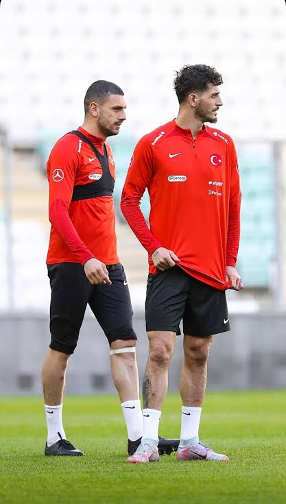 Kişiler değişsede kan aynı KAN ! <a href="/UEFA/">UEFA</a> sen bunu hesap edemedin😉