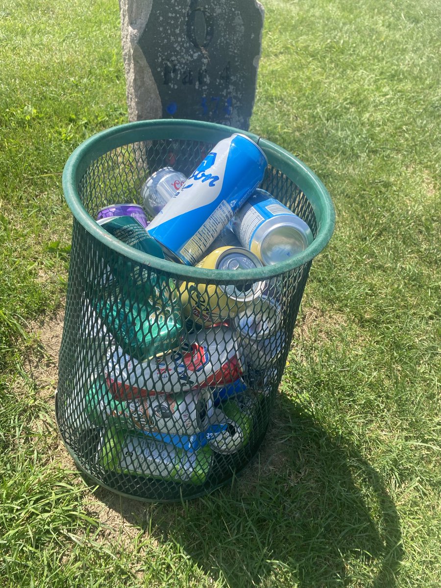 Bullhaulers tournament can’t trk cattle so we golf and drink beer