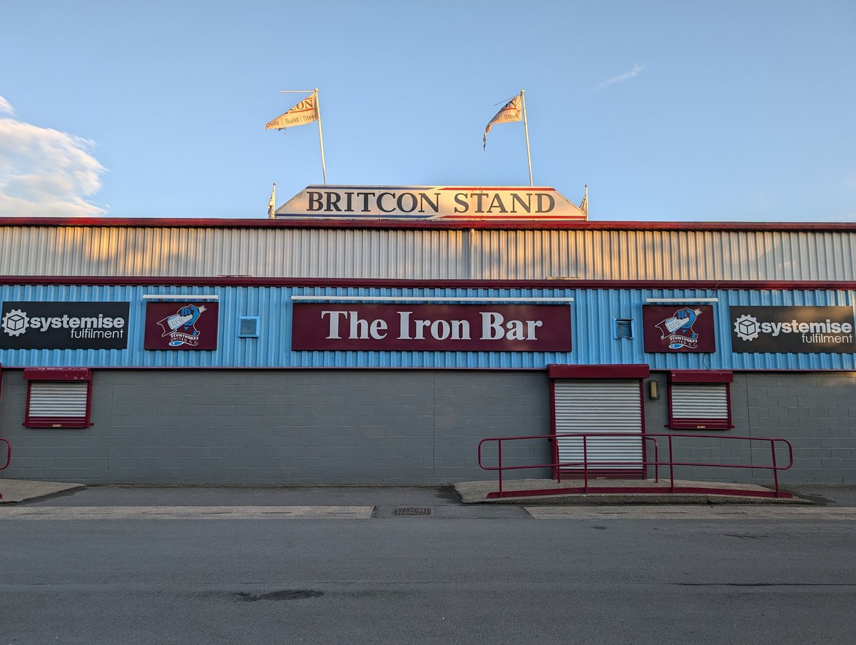 kelvinistanford's tweet photo. Any @SUFCOfficial fans interested in watching @England in the @EURO2024 Semi-Final on Wednesday in the Iron Bar??

New Beers on Draught, and a food truck outside.....only worth doing if there's a demand for it though, so please let me know.

#ItsComingHome #ironbar #ThreeLions https://t.co/vll9s1Hp6v