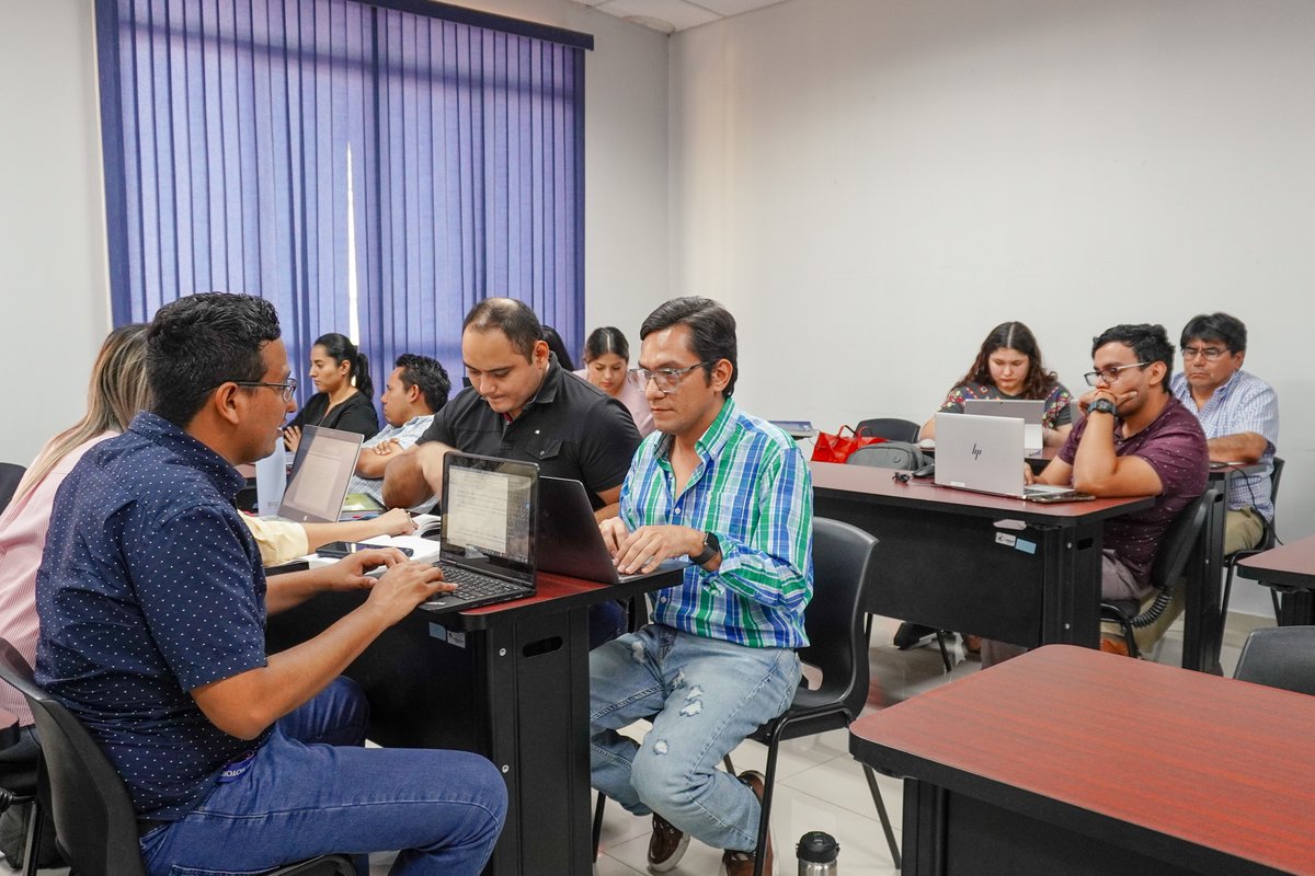 Escuela de Posgrados UEES tweet media