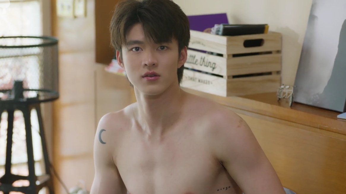 perthsea's tweet image. pais homofóbicos? jamais! pais que humilham os filhos na frente dos genros