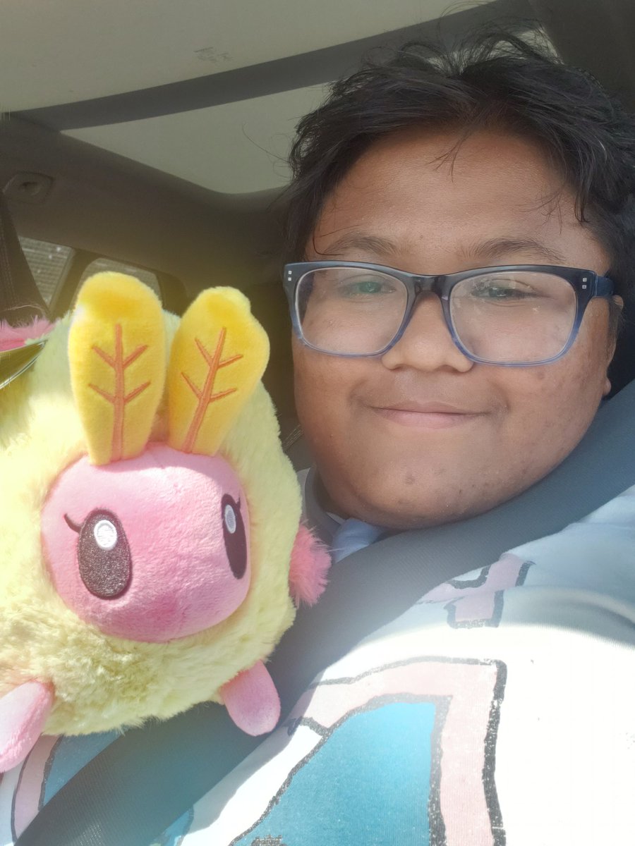 BooBerry3452's tweet photo. I have happily acquired some unofficial gay pirate merch! Thank you @squishable for making my friend!
I shall call him Stede and he shall be my squishy
#OurFlagMeansDeath #LongLiveOFMD #RosYMapleMoth #squishable https://t.co/O9CeXPyMzr